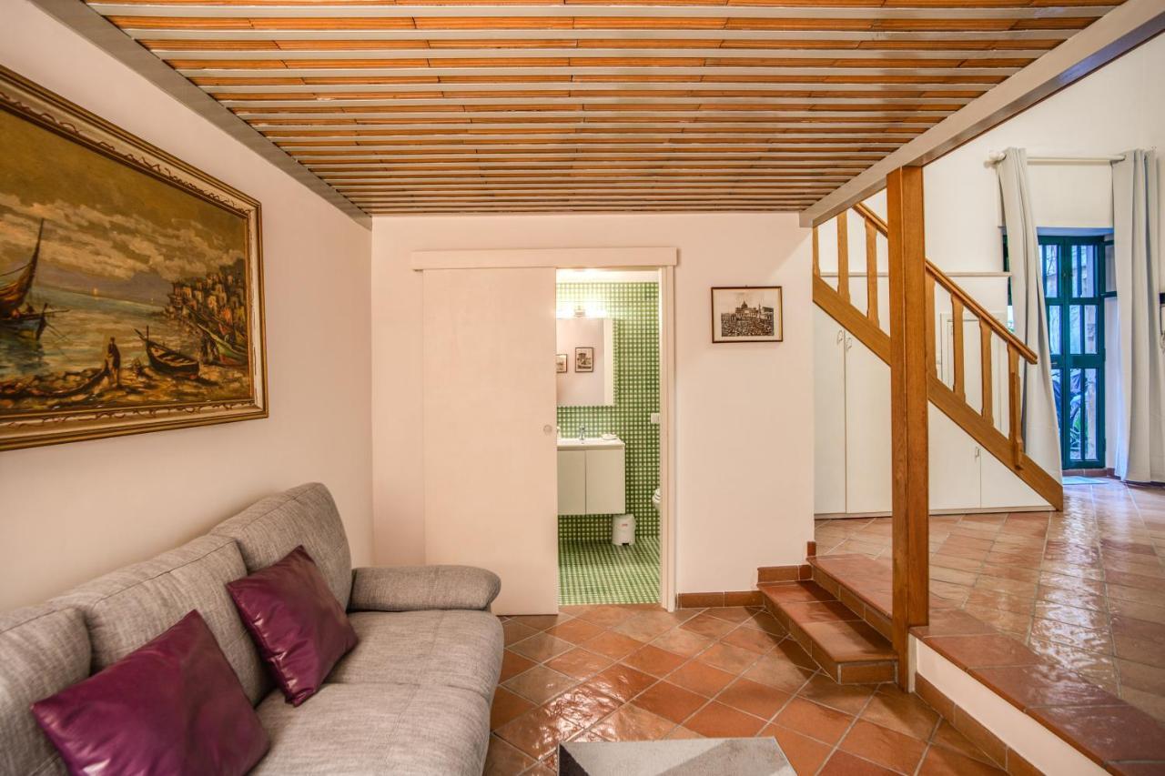 Le Case Di Andrea - Nel Cuore Di Trastevere ローマ エクステリア 写真